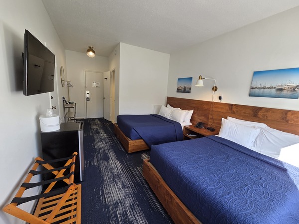 Standard 2 Full Beds Photo 4