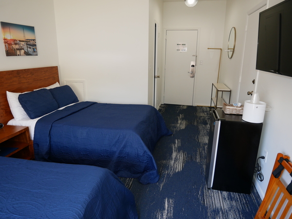 Standard 2 Full Beds Photo 2