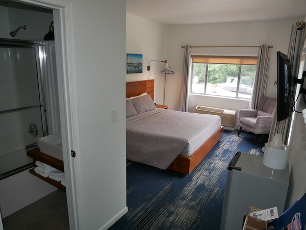 1st Floor King Photo 1