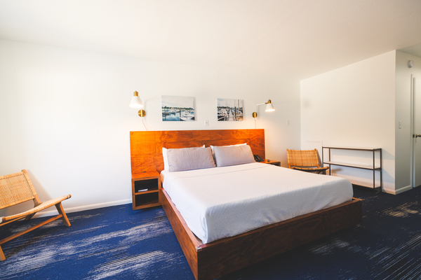 King Room with sleeper Chair Photo 2